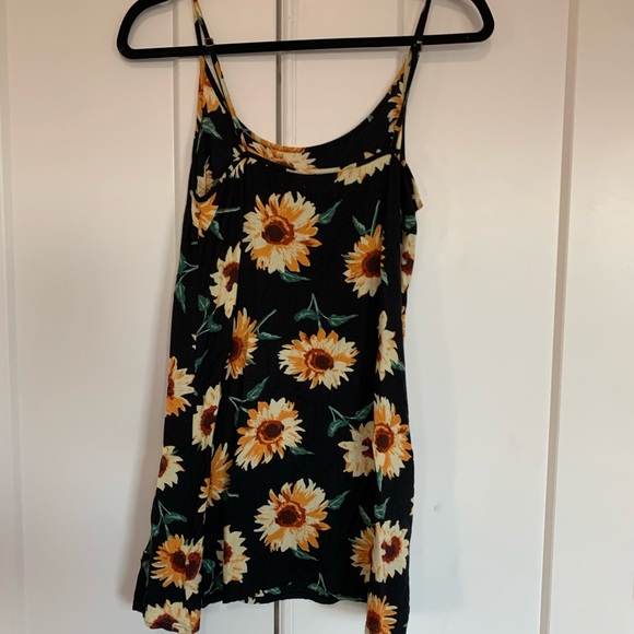 Kimchi Blue Floral Sleeveless Dress - Picture 2 of 3